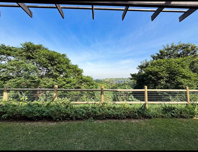 3 BEDROOM TOWNHOUSE FOR SALE IN SALT ROCK